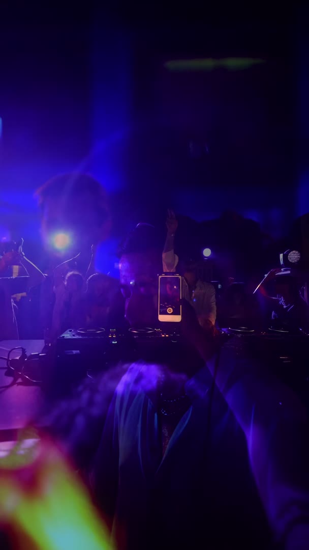 Mahmut Orhan live reel